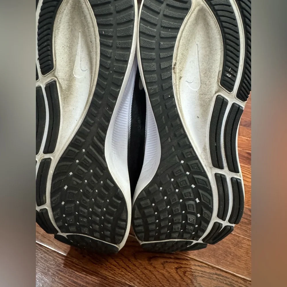 Nike Air Zoom Pegasus 37 Black White Mens Running Shoe Sz 12 Lightweight Sneaker